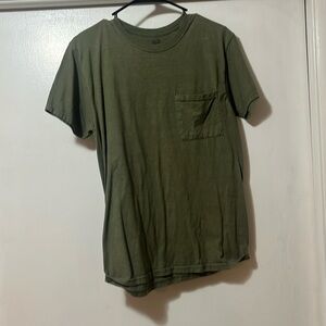 Green fruit of the loom shirt with pocket